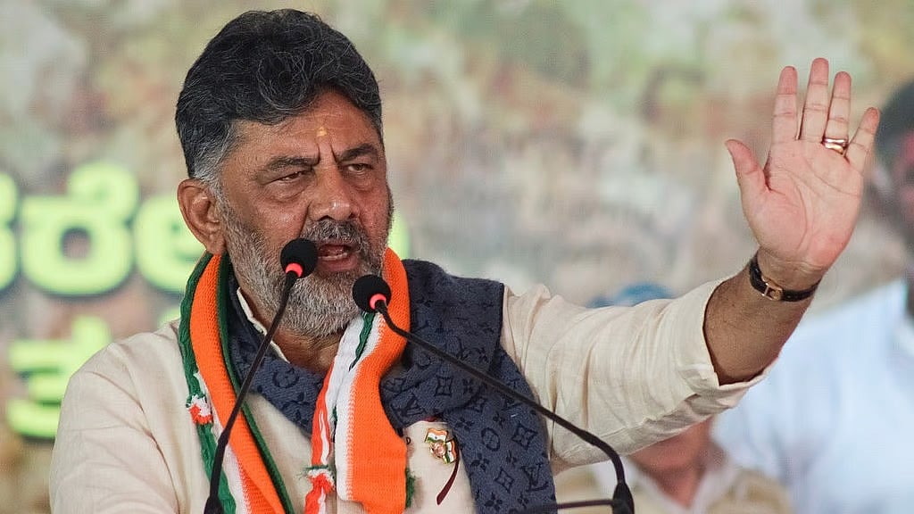 ಮತದಾರರ ಪಟ್ಟಿ ದೋಷ ಸರಿಪಡಿಸಲು ಬೀದಿ, ಮನೆವಾರು ಮ್ಯಾಪಿಂಗ್ ಮಾಡಿ: ಚುನಾವಣೆ ಆಯೋಗಕ್ಕೆ ಡಿ.ಕೆ ಶಿವಕುಮಾರ್ ಮನವಿ
