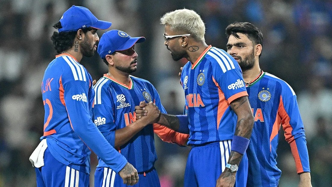 T20 ವಿಶ್ವಕಪ್ 2026: ಮೈದಾನದಲ್ಲೇ ಹೈಡ್ರಾಮಾ; ಕುಲದೀಪ್ ಯಾದವ್ ವಿರುದ್ಧ ಸೂರ್ಯ, ಹಾರ್ದಿಕ್ ಪಾಂಡ್ಯಾ ಆಕ್ರೋಶ..; ಆಗಿದ್ದೇನು? Video