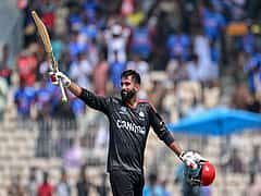 T20 World Cup 2026: ಬಲಿಷ್ಠ ನ್ಯೂಜಿಲೆಂಡ್ ವಿರುದ್ಧ ಭರ್ಜರಿ ಶತಕ; ಭಾರತ ಮೂಲದ ಕೆನಡಾ ಆಟಗಾರ ಯುವರಾಜ್ ಸಾಮ್ರಾ ದಾಖಲೆ!