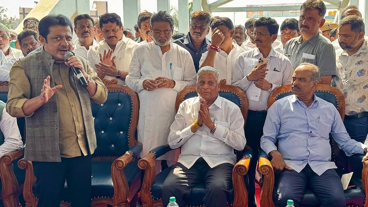 ಕರ್ನಾಟಕದ ಯಾವ ಶಾಸಕನಿಗೂ ಕ್ಷೇತ್ರದ ಅಭಿವೃದ್ಧಿಯನ್ನು ಸೋಮಣ್ಣನ ತರ ಮಾಡೋಕೆ ಸಾಧ್ಯವಿಲ್ಲ: ಸಚಿವ ಜಮೀರ್ ಪ್ರಶಂಸೆ