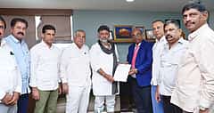 GBA ಚುನಾವಣೆ ಮುನ್ನ ಮತದಾರರ ಪಟ್ಟಿ ಸರಿಪಡಿಸಿ: ಇಸಿಗೆ ಡಿ.ಕೆ ಶಿವಕುಮಾರ್ ನೇತೃತ್ವದ ಬೆಂಗಳೂರು ನಿಯೋಗ ಮನವಿ