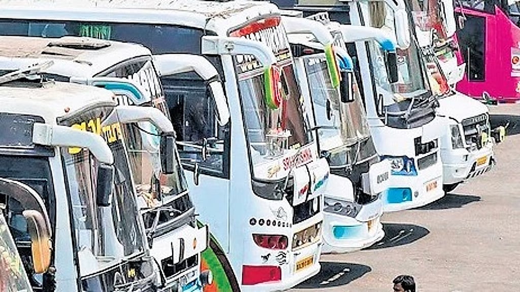 ಸ್ಲೀಪರ್‌ ಕೋಚ್‌ ಬಸ್‌ಗಳಿಗೆ ಸುರಕ್ಷತಾ ಮಾನದಂಡ: ಗಡುವಿಗೂ ಮುನ್ನವೇ ಅಧಿಕಾರಿಗಳಿಂದ ಕಿರುಕುಳ; ಸಾರಿಗೆ ಇಲಾಖೆ ವಿರುದ್ಧ ಬಸ್ ಆಪರೇಟರ್‌ಗಳ ಆರೋಪ