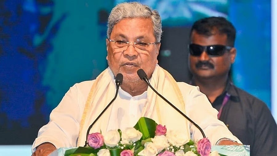 ಬಾಗಲಕೋಟೆ: ಶಿವಾಜಿ ಜಯಂತಿ ಮೆರವಣಿಗೆ ವೇಳೆ ಕಲ್ಲು ತೂರಾಟ; ಘಟನೆಗೆ ಸಿಎಂ ತೀವ್ರ ಖಂಡನೆ; ಶಾಂತಿ-ಸೌಹರ್ದತೆ ಕಾಪಾಡುವಂತೆ ಮನವಿ