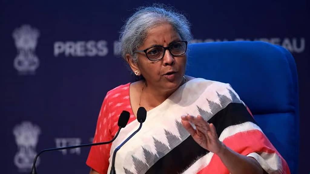 'ಕೋರ್ ಬ್ಯಾಂಕಿಂಗ್ ಸೇವೆಗಳಿಗೆ ಮರಳಿ, ಗ್ರಾಹಕರನ್ನು ತಪ್ಪು ಹೂಡಿಕೆಗಳಿಗೆ ಸೆಳೆಯಬೇಡಿ': ಬ್ಯಾಂಕ್ ಗಳಿಗೆ ಸಚಿವೆ Nirmala Sitharaman ಪಾಠ