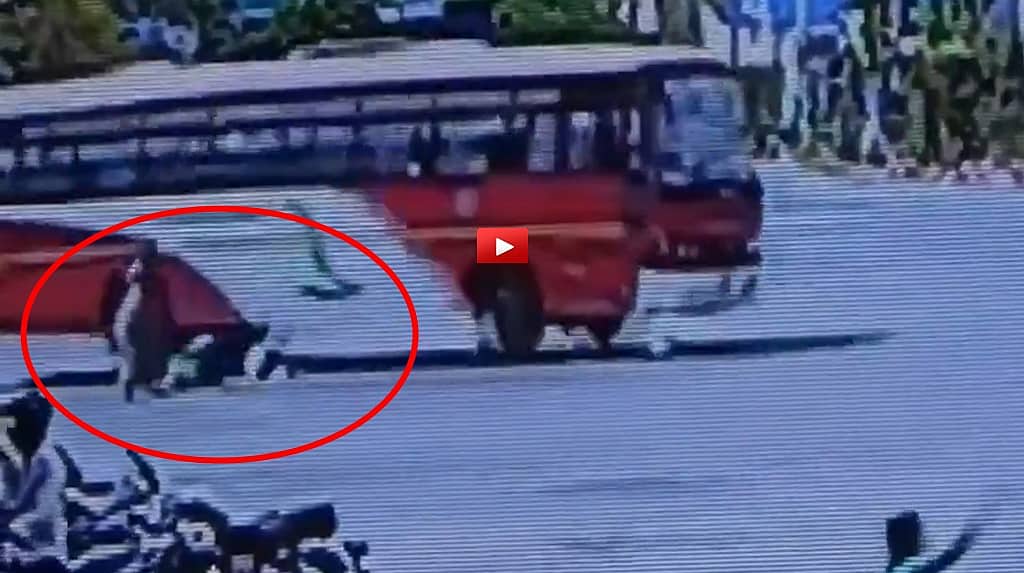 ನಿಲ್ದಾಣದಲ್ಲೇ ಚಾಲಕನ ಅಜಾಗರೂಕತೆ: ಮಹಿಳಾ ಪ್ರಯಾಣಿಕರ ಮೇಲೆ ಹರಿದ ಬಸ್, Video ವೈರಲ್