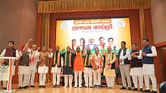 ವಿಧಾನಸಭೆ ಚುನಾವಣೆಗೂ ಮುನ್ನ ಅಸ್ಸಾಂನ ಮೂವರು ಕಾಂಗ್ರೆಸ್ ಶಾಸಕರು ಆಡಳಿತಾರೂಢ ಬಿಜೆಪಿ ಸೇರ್ಪಡೆ