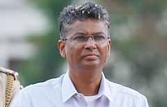 'ನಾವೆಲ್ಲರೂ ಡಿ.ಕೆ ಶಿವಕುಮಾರ್ ಪರ ಇದ್ದೇವೆ, ಅವರು ತಡವಾಗಿ ದೆಹಲಿಯಿಂದ ಬಂದರೂ ಸಮಸ್ಯೆಯಿಲ್ಲ': ಸತೀಶ್ ಜಾರಕಿಹೊಳಿ
