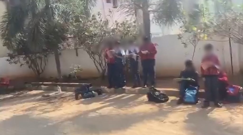 ಶಾಲೆಗೆ ಕೆಲ ನಿಮಿಷ ತಡ: ಪುಟ್ಟ ಬಾಲಕನ 2 ಗಂಟೆ ಬಿಸಿಲಲ್ಲಿ ನಿಲ್ಲಿಸಿದ ಆರೋಪ; ಜುವೆನೈಲ್ ಜಸ್ಟಿಸ್ ಕಾಯ್ದೆಯಡಿ ಪ್ರಕರಣ ದಾಖಲು