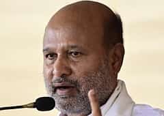 ಡಿ.ಕೆ ಶಿವಕುಮಾರ್, ಪ್ರಿಯಾಂಕ್ ಖರ್ಗೆಯವರಂತೆ ನಮಗೂ ಮಂತ್ರಿ ಪದವಿ ನೀಡಿ: ಶಾಸಕ ಇಕ್ಬಾಲ್ ಹುಸೇನ್