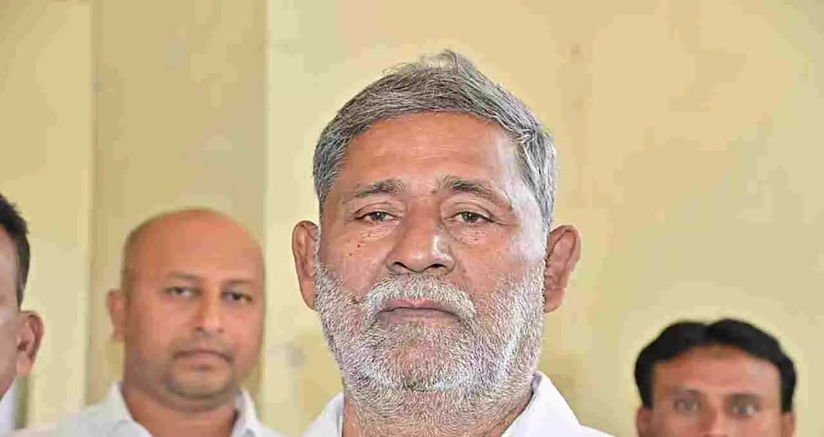 ದಾವಣಗೆರೆ ದಕ್ಷಿಣದಲ್ಲಿ 'ಕೈ' ಗೆ ಬಂಡಾಯದ ಬಿಸಿ: ನಾನೊಬ್ಬ ಪೈಲ್ವಾನ್, ಹಿಂದೆ ಸರಿಯುವ ಮಾತೇ ಇಲ್ಲ; ಪಕ್ಷೇತರ ಅಭ್ಯರ್ಥಿಯಾಗಿ ಸಾದಿಕ್ ಸ್ಪರ್ಧೆ?