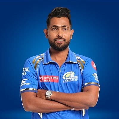 IPL 2026: SRH ವಿರುದ್ಧದ ಪಂದ್ಯಕ್ಕೂ ಮುನ್ನ ಕೊನೇ ಕ್ಷಣದಲ್ಲಿ RCBಗೆ ದೊಡ್ಡ ಹೊಡೆತ; ವಿದೇಶಿ ಆಟಗಾರನಿಗೆ ಸಿಗದ NOC!