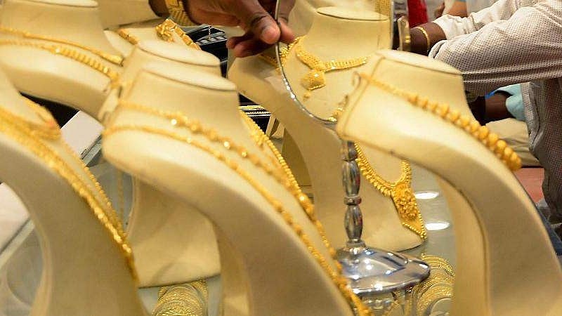 Gold Rate Today: ಚಿನ್ನ, ಬೆಳ್ಳಿ ದರದಲ್ಲಿ ಏರಿಳಿತ; ಇಂದಿನ ಬೆಲೆ ಎಷ್ಟು? ಇಲ್ಲಿದೆ ಮಾಹಿತಿ..