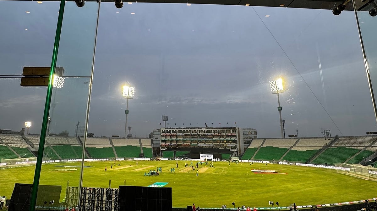 PSL 2026: ಪ್ರೇಕ್ಷಕರೇ ಇಲ್ಲ ಅಂದ್ರೆ ಕೂಗಾಡೋ ಶಬ್ದ ಎಲ್ಲಿಂದ ಬರುತ್ತೆ..; PCB ವಿರುದ್ಧ ಪಾಕ್ ಅಭಿಮಾನಿಗಳ ಕಿಡಿ, Video