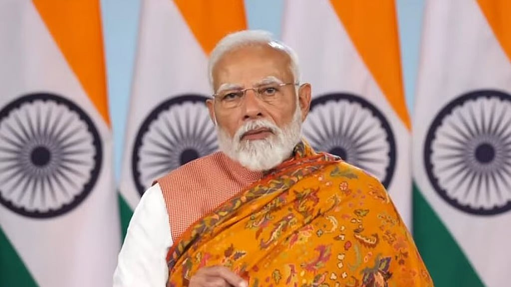West Asia Conflict: ವದಂತಿಗಳಿಗೆ ಕಿವಿಗೊಡಬೇಡಿ, ಎಚ್ಚರಿಕೆ ಇರಲಿ; ಸವಾಲನ್ನು ಒಟ್ಟಾಗಿ ಎದುರಿಸೋಣ; ಪ್ರಧಾನಿ ಮೋದಿ; Video