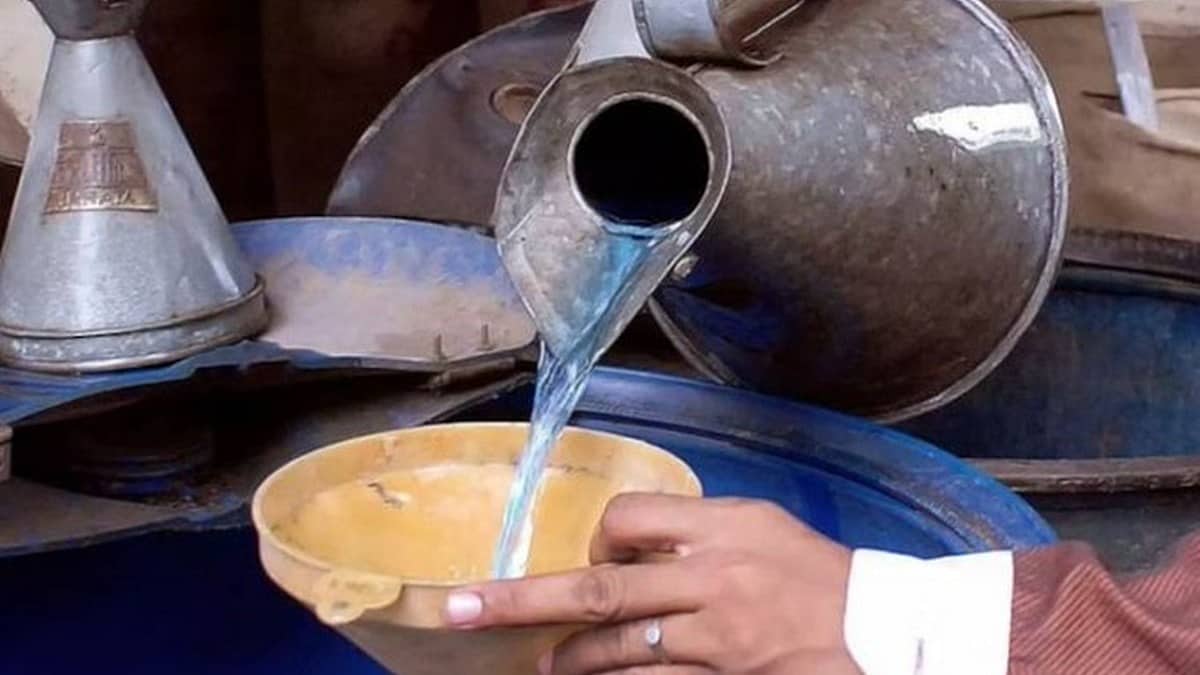 LPG ಒತ್ತಡ ನಿವಾರಣೆಗೆ ತುರ್ತು ಕ್ರಮ: ಸೀಮೆಎಣ್ಣೆ ನಿಯಮ ಸಡಿಲಿಸಿದ ಕೇಂದ್ರ ಸರ್ಕಾರ; PDS-ಪೆಟ್ರೋಲ್ ಪಂಪ್ ಮೂಲಕ ಮಾರಾಟಕ್ಕೆ ಅವಕಾಶ..!