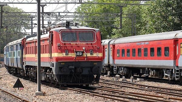 ಗುಡ್ ಫ್ರೈಡೇ, ಈಸ್ಟರ್ ಹಿನ್ನೆಲೆ: ಬೆಂಗಳೂರು-ಮಡಗಾಂವ್ ನಡುವೆ ವಿಶೇಷ ರೈಲು ಸಂಚಾರ! ಎಲ್ಲೆಲ್ಲಿ ನಿಲುಗಡೆ?