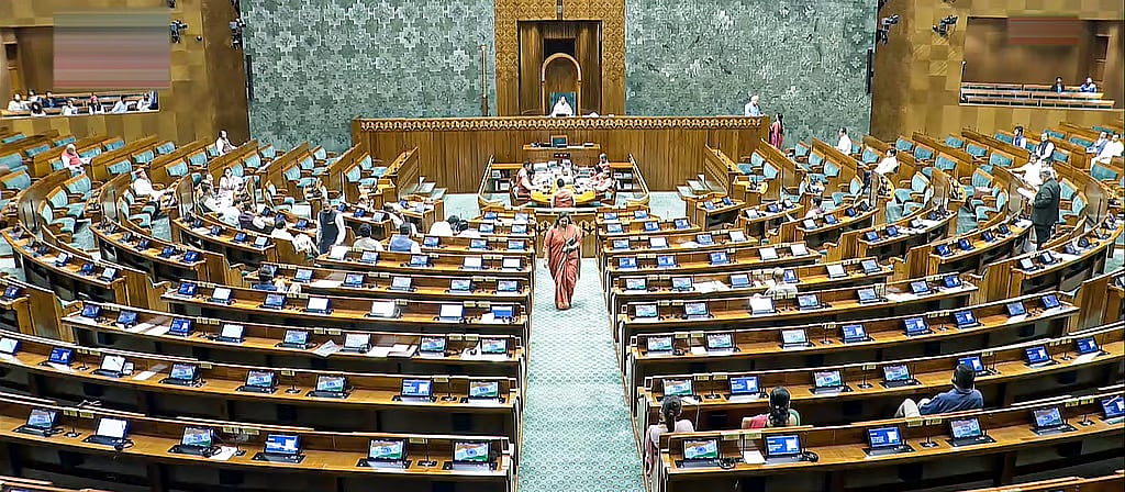 Women Reservation: ಮಹಿಳೆಯರಿಗೆ ಬಂಪರ್ ಗಿಫ್ಟ್ ಕೊಡುತ್ತಾ ಕೇಂದ್ರ ಸರ್ಕಾರ? ಏಪ್ರಿಲ್ 16-18 ವಿಶೇಷ ಅಧಿವೇಶನ ಸಾಧ್ಯತೆ