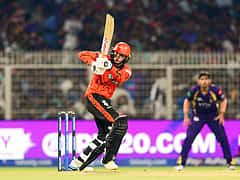 IPL 2026: ಸ್ಫೋಟಕ ಶತಕ ಸಿಡಿಸಿದ ಅಭಿಷೇಕ್ ಶರ್ಮಾ; DC ಗೆ 243 ರನ್ ಟಾರ್ಗೆಟ್ ನೀಡಿದ SRH!