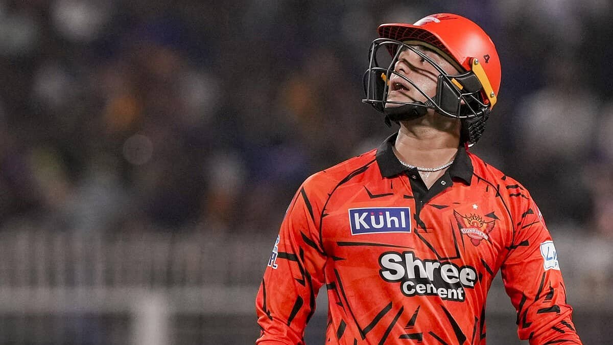 IPL 2026: ಅಂಪೈರ್ ನಿರ್ಧಾರಕ್ಕೆ ಭಿನ್ನಾಭಿಪ್ರಾಯ; ಅಭಿಷೇಕ್ ಶರ್ಮಾಗೆ ಪಂದ್ಯ ಶುಲ್ಕದ ಶೇ. 25ರಷ್ಟು ದಂಡ!