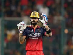 ಮುಂಬೈ ಇಂಡಿಯನ್ಸ್ ವಿರುದ್ಧ RCB ಗೆಲುವು: 'ವಿರಾಟ್ ಕೊಹ್ಲಿಗೆ ಇದು ಯೋಗ್ಯವಲ್ಲ' ಎಂದ ಮಾಜಿ ಆಟಗಾರ ಆಕಾಶ್ ಚೋಪ್ರಾ!