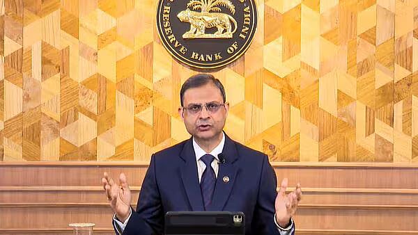 RBI Policy: ರೆಪೋ ದರ 5.25% ಮುಂದುವರಿಕೆ; ಬಡ್ಡಿದರದಲ್ಲಿ ಬದಲಾವಣೆ ಇಲ್ಲ; ಹಣದುಬ್ಬರ ಶೇ. 4.6 ಎಂದು ಅಂದಾಜು!