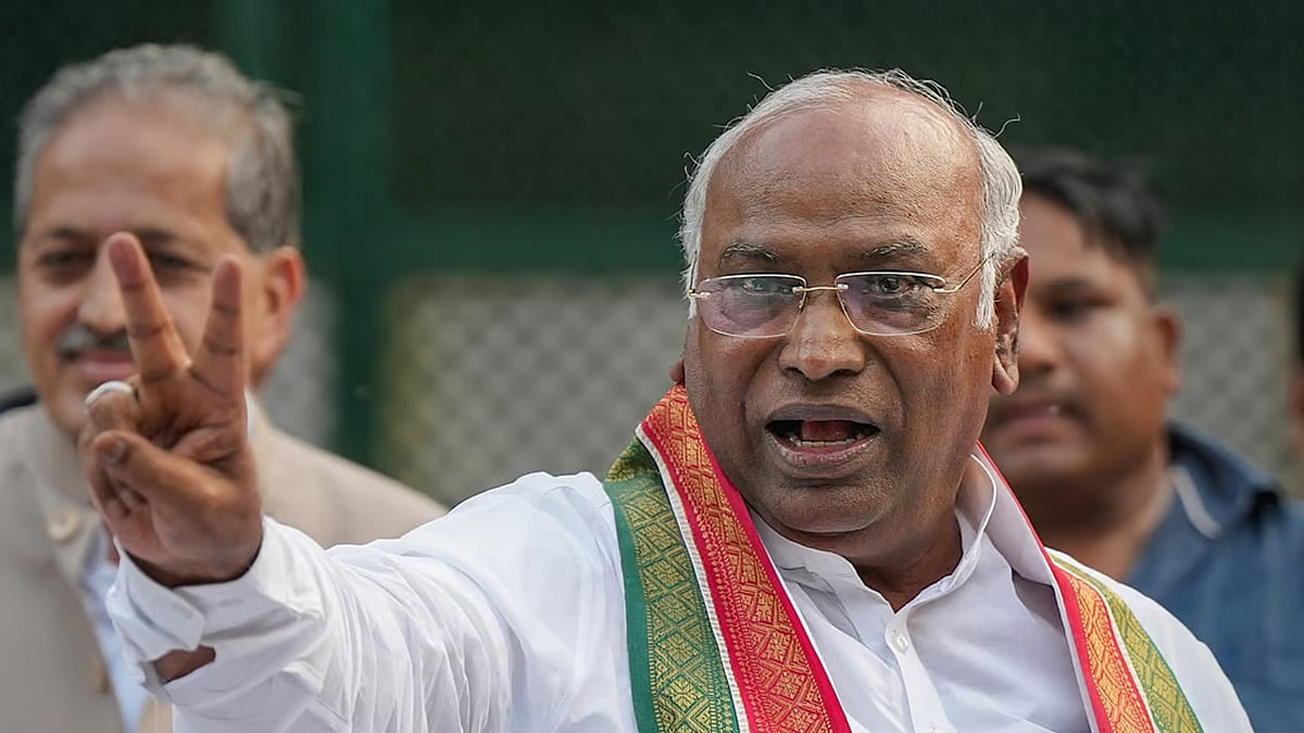 RSS ವಿಷಕಾರಿ ಹಾವು ಹೇಳಿಕೆ: ಖರ್ಗೆ ವಿರುದ್ಧ ಕ್ರಮ ಕೈಗೊಳ್ಳಲು ಬಿಜೆಪಿ ಆಗ್ರಹ