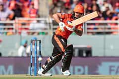IPL 2026: ಕೇವಲ 15 ಎಸೆತಗಳಲ್ಲಿ ಅರ್ಧಶತಕ; ಹೊಸ ದಾಖಲೆ ಸೃಷ್ಟಿಸಿದ ಅಭಿಷೇಕ್ ಶರ್ಮಾ!