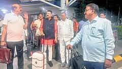 ಸಚಿವ ಸ್ಥಾನಕ್ಕಾಗಿ ದೆಹಲಿಯಲ್ಲಿ 'ಕೈ' ಶಾಸಕರ ಲಾಬಿ: ಖರ್ಗೆ ಭೇಟಿ; ಸಚಿವ ಸಂಪುಟ ಪುನಾರಚನೆಗೆ ಒತ್ತಾಯ
