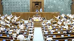 Parliament special session: ಕ್ಷೇತ್ರ ಪುನರ್ ವಿಂಗಡಣೆ, ಮಹಿಳಾ ಮೀಸಲಾತಿ ಸೇರಿ 3 ಮಸೂದೆಗಳ ಕುರಿತು ಚರ್ಚೆಗೆ 15 ಗಂಟೆ ನಿಗದಿ; ನಾಳೆ ಸಂಜೆ 4 ಗಂಟೆಗೆ ಮತದಾನ..!