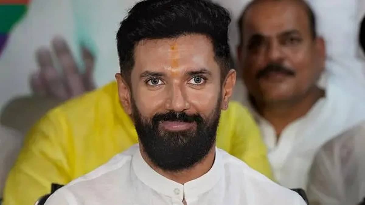 ಹಾಸ್ಯ ಭಾಷಣಗಳನ್ನು ನೀಡುವ ರಾಹುಲ್ ಗಾಂಧಿ ವಿಪಕ್ಷ ನಾಯಕನಾಗಲು ಯೋಗ್ಯರಲ್ಲ: ಚಿರಾಗ್ ಪಾಸ್ವಾನ್
