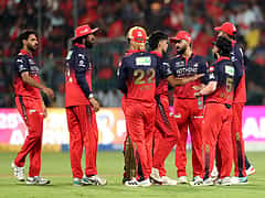 IPL 2026: ಸ್ಪಿನ್ನರ್ ವರುಣ್ ಚಕ್ರವರ್ತಿ ಅನುಪಸ್ಥಿತಿ RCBಗೆ 'ದೊಡ್ಡ ಪ್ಲಸ್' ಆಗಲಿದೆ ಎಂದ ಮಾಜಿ ಆಟಗಾರ ಮೊಹಮ್ಮದ್ ಕೈಫ್
