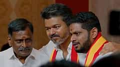 ಕಾರು ಚಾಲಕನ ಪುತ್ರನಿಗೆ ಟಿಕೆಟ್ ನೀಡಿ ಗೆಲ್ಲಿಸಿಕೊಂಡು ಬಂದ ವಿಜಯ್; ಡ್ರೈವರ್ ಮಗ ಈಗ MLA! ಹೃದಯಸ್ಪರ್ಶಿ Video ನೋಡಿ