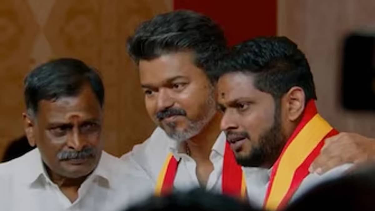 ಕಾರು ಚಾಲಕನ ಪುತ್ರನಿಗೆ ಟಿಕೆಟ್ ನೀಡಿ ಗೆಲ್ಲಿಸಿಕೊಂಡು ಬಂದ ವಿಜಯ್; ಡ್ರೈವರ್ ಮಗ ಈಗ MLA! ಹೃದಯಸ್ಪರ್ಶಿ Video ನೋಡಿ