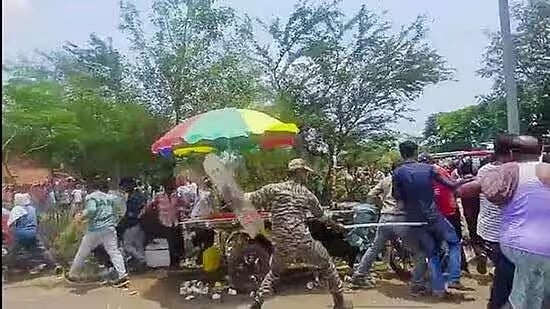 ಪಶ್ಚಿಮ ಬಂಗಾಳ ಚುನಾವಣೆಯಲ್ಲಿ ಬಿಜೆಪಿ ಗೆಲುವು; ಫಲಿತಾಂಶ ನಂತರ ತೀವ್ರ ಘರ್ಷಣೆ: ನಾಲ್ವರು ಸಾವು