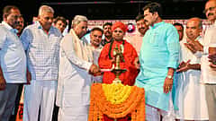 ಸಂಪತ್ತು-ಆಡಳಿತ ಎಲ್ಲರಿಗೂ ಸಮಾನವಾಗಿ ಹಂಚಿಕೆಯಾಗಬೇಕು; ಸಾಮಾಜಿಕ ನ್ಯಾಯಕ್ಕೆ ಸರ್ಕಾರ ಬದ್ಧ- ಸಿದ್ದರಾಮಯ್ಯ