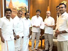 ರಾಜ್ಯಪಾಲರು TVKಗೆ ಸರ್ಕಾರ ರಚಿಸಲು ಆಹ್ವಾನ ನೀಡದಿದ್ದರೆ ರಾಜಭವನಕ್ಕೆ ಮುತ್ತಿಗೆ: ಕಾಂಗ್ರೆಸ್ ಎಚ್ಚರಿಕೆ