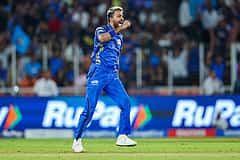 RCB ವಿರುದ್ಧದ ಪಂದ್ಯದಿಂದಲೂ ಹಾರ್ದಿಕ್ ಔಟ್; ನಾಯಕನಿಲ್ಲದೆ ಹೊರಟ ಮುಂಬೈ ಇಂಡಿಯನ್ಸ್; ಹಲವು ಅನುಮಾನಗಳಿಗೆ ದಾರಿ!