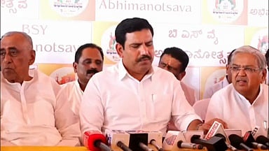 'ಗೃಹಲಕ್ಷ್ಮಿ 'ಚುನಾವಣೆ ಲಕ್ಷ್ಮಿ'ಯಾಗಿದೆ, ಎಲೆಕ್ಷನ್ ಟೈಂ ಸರ್ಕಾರ ಹಣ ಬಿಡುಗಡೆ ಮಾಡುತ್ತದೆ': ಬಿ.ವೈ ವಿಜಯೇಂದ್ರ
