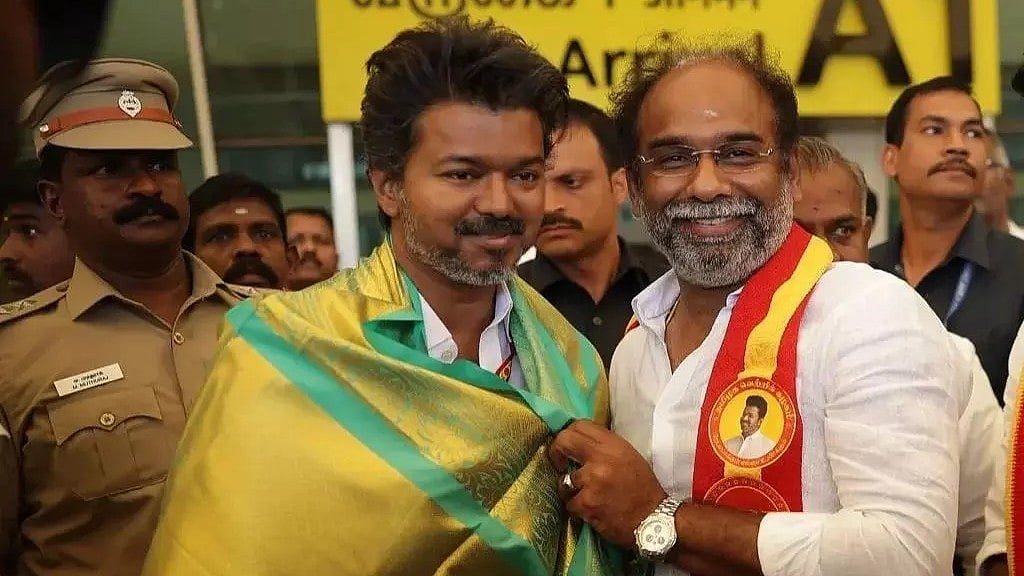 ತಮಿಳುನಾಡು ಚುನಾವಣೆಯಲ್ಲಿ ಗೆದ್ದು ಮಿಂಚಿದ ಕನ್ನಡಿಗ: 'ನಾನು ಹೆಮ್ಮೆಯ ಕನ್ನಡಿಗ, ನಮ್ಮೂರ ದೇವರ ಆಶೀರ್ವಾದದಿಂದ ಗೆದ್ದೆ'; ಸುನಿಲ್ ಆನಂದ್ ಭಾವುಕ ಮಾತು