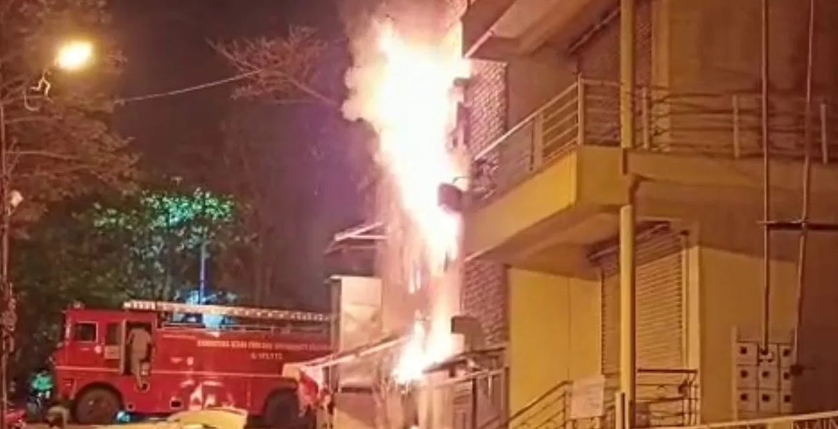 ಬೆಂಗಳೂರು: ಹೊಟೇಲ್ ನಲ್ಲಿ ಬೆಂಕಿ, ಓರ್ವ ಸಿಬ್ಬಂದಿ ಸಾವು, ನಾಲ್ವರಿಗೆ ಗಾಯ