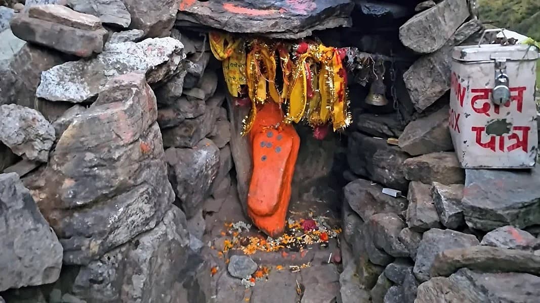ಚರಣ್ ಪಾದುಕ