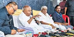 ಪ್ರಧಾನಿ ಮೋದಿಯನ್ನು ಟೀಕಿಸುವ ಮುನ್ನ ಸಿದ್ದರಾಮಯ್ಯ ಎರಡು ಬಾರಿ ಯೋಚಿಸಬೇಕು: HD ದೇವೇಗೌಡ