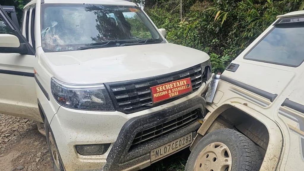 ಮಣಿಪುರ: ಹೊಂಚು ಹಾಕಿ ಉಗ್ರರ ದಾಳಿ; ಕುಕಿ ಚರ್ಚ್‌ನ ಮೂವರು ನಾಯಕರು ಬಲಿ, ನಾಲ್ವರಿಗೆ ಗಾಯ