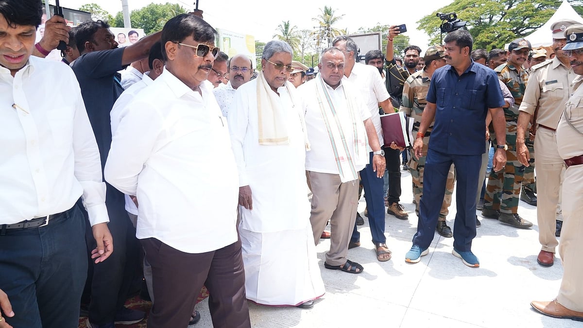 ಗುಣಮಟ್ಟ ಕಾಪಾಡಿ, ಕಾಲಮಿತಿಯಲ್ಲಿ ಕಾಮಗಾರಿ ಪೂರ್ಣಗೊಳಿಸಿ: ಅಧಿಕಾರಿಗಳಿಗೆ ಮುಖ್ಯಮಂತ್ರಿ ಸಿದ್ದರಾಮಯ್ಯ ಸೂಚನೆ