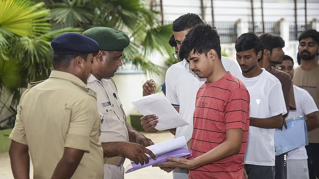 NEET UG re-exam: ಪ್ರಶ್ನೆಪತ್ರಿಕೆ ಸೋರಿಕೆ; ಜೂನ್ 21ಕ್ಕೆ ನೀಟ್-ಯುಜಿ ಮರು ಪರೀಕ್ಷೆ ನಿಗದಿ