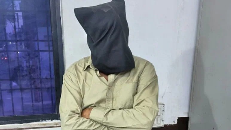 ಗುಜರಾತ್: 2,000 ರೂ ಬಾಡಿಗೆ ಕಟ್ಟಲಾಗದೆ, ಹೆಂಡತಿ, ಮಗಳನ್ನು ಮನೆ ಮಾಲೀಕನಿಗೆ ಅಡವಿಟ್ಟ ವ್ಯಕ್ತಿಯ ಬಂಧನ!