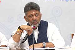 ಕುಮಾರಸ್ವಾಮಿ ಕುಟುಂಬ ರಿಯಲ್ ಎಸ್ಟೇಟ್ ಮೂಲಕ ಆಸ್ತಿ ಗಳಿಸಿದೆ; ದೊಡ್ಡಗುಬ್ಬಿ, ಚಿಕ್ಕಗುಬ್ಬಿ ಜನರನ್ನು ಕೇಳಿ: ಡಿ.ಕೆ ಶಿವಕುಮಾರ್