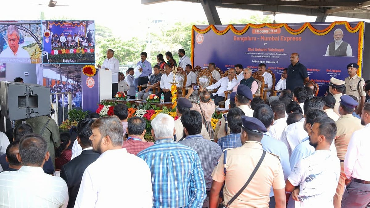 ಬೆಂಗಳೂರು-ಮುಂಬೈ ಹೊಸ ಎಕ್ಸ್ ಪ್ರೆಸ್ ರೈಲಿಗೆ ಚಾಲನೆ: ಶೀಘ್ರದಲ್ಲೇ ವಂದೇ ಭಾರತ್ ರೈಲು ಸೇವೆ ಆರಂಭ- ಅಶ್ವಿನಿ ವೈಷ್ಣವ್