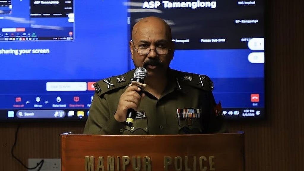 ಮಣಿಪುರ ಡಿಜಿಪಿ ರಾಜೀವ್ ಸಿಂಗ್‌ಗೆ ಕ್ಯಾಬಿನೆಟ್ ಸೆಕ್ರೆಟರಿಯೇಟ್‌ನಲ್ಲಿ ಉನ್ನತ ಹುದ್ದೆಗೆ ಕೇಂದ್ರದಿಂದ ಬಡ್ತಿ!