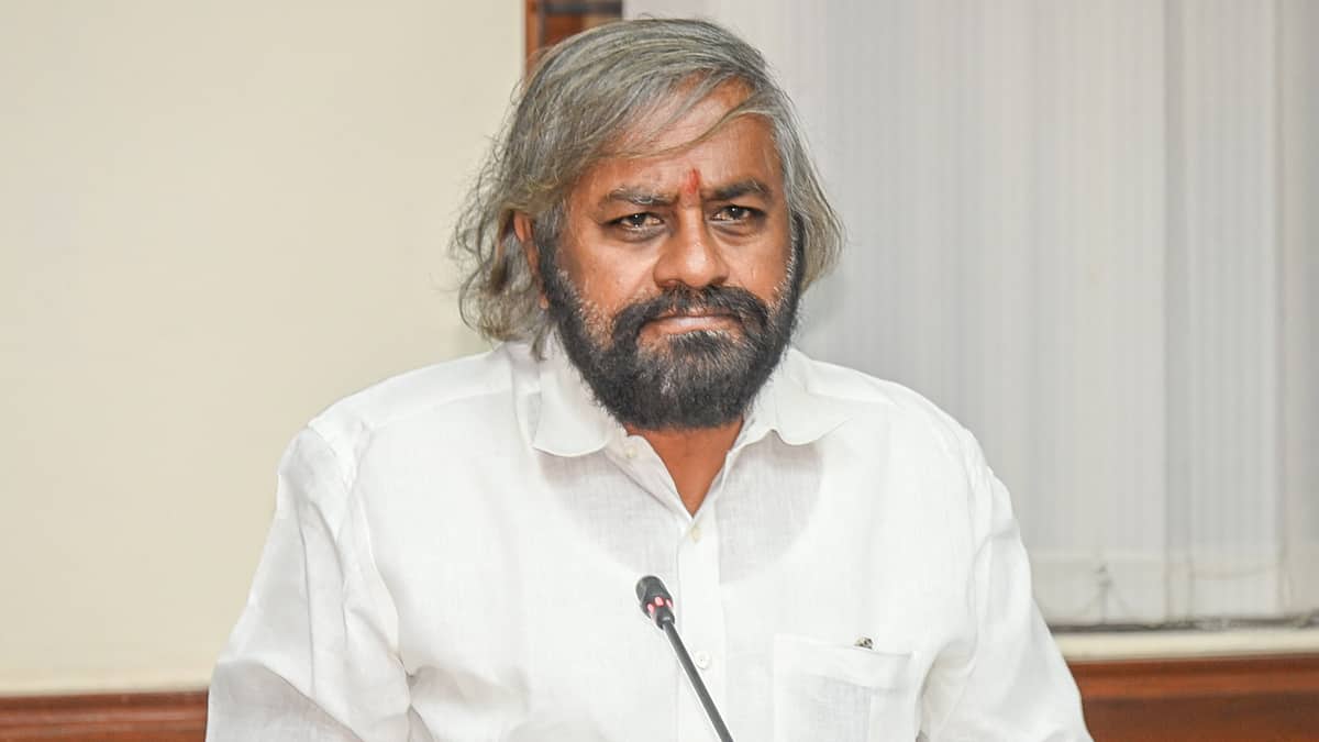ಬೆಂಗಳೂರು: 50 ಸಾವಿರ ಕೋಟಿ ರೂ ಮೌಲ್ಯದ ಅರಣ್ಯ ಭೂಮಿ ವಶಕ್ಕೆ ಕಾನೂನು ಹೋರಾಟ- ಈಶ್ವರ್ ಖಂಡ್ರೆ